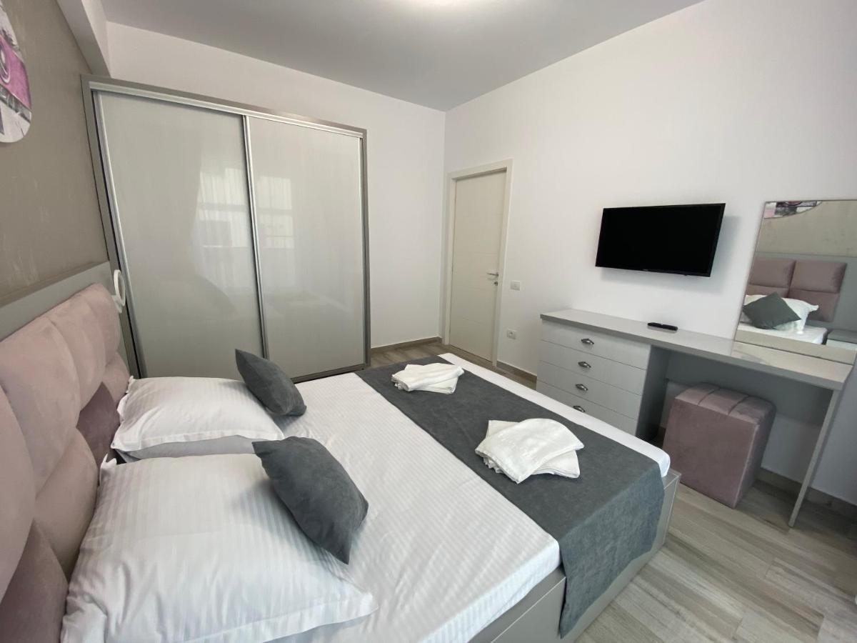 Ferienwohnung Alemar Royal 1 Năvodari Exterior foto